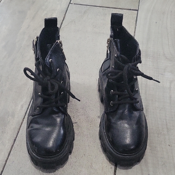 Source Unknown Black Kids Boots - Picture 1 of 5